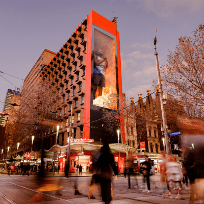 Gutiŋarra Yunupiŋu's Bäru Gurtha Illuminates Melbourne's Bourke Street 3DA Billboard